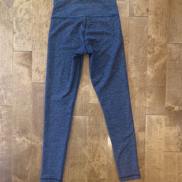 Women’s TNA Equator Pants - Picture 3 of 5